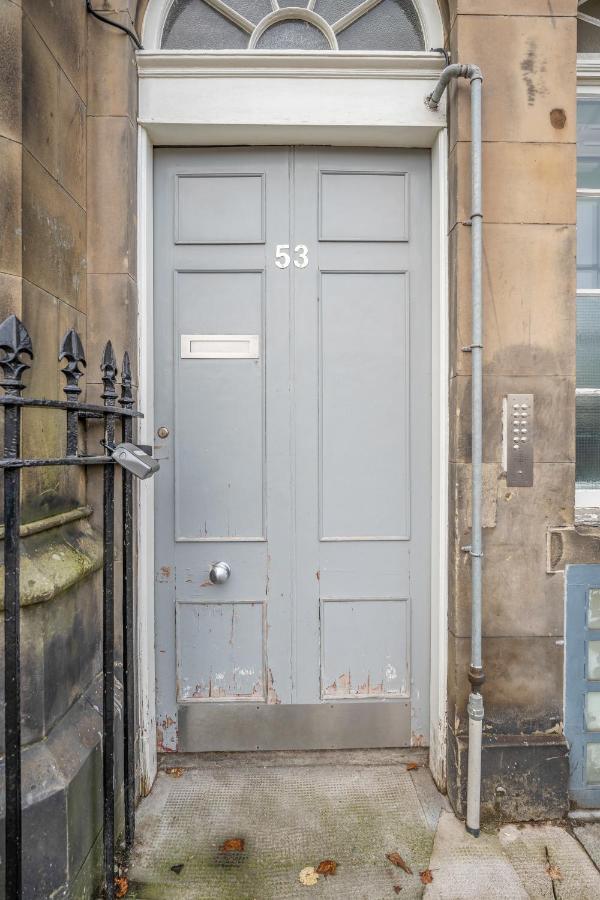 Spacious & Cosy Studio Flat In The Heart Of Edinburgh City Centre EDI Exterior photo